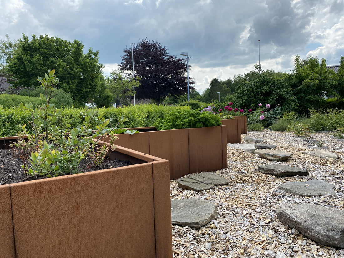 Modulopbyggede - L-formet højbede i corten stål